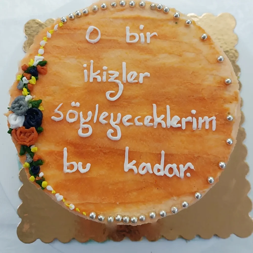 Aynı gün içinde teslim için 07:00 - 18:00 saatleri arasında sipariş verebilirsiniz
Not : Özel Tasarım Pastalar İçin 2 Gün Önce Sipariş Verebilirsiniz