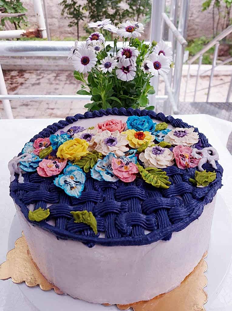 Aynı gün içinde teslim için 07:00 - 18:00 saatleri arasında sipariş verebilirsiniz
Not : Özel Tasarım Pastalar İçin 2 Gün Önce Sipariş Verebilirsiniz