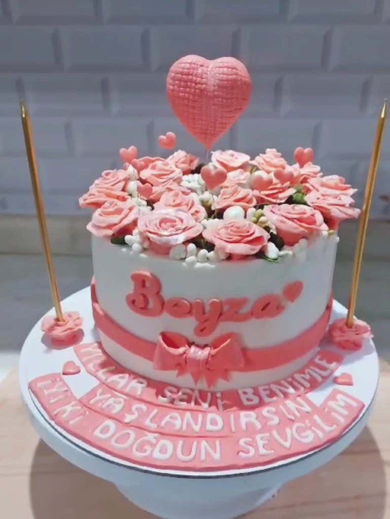 Aynı gün içinde teslim için 07:00 - 18:00 saatleri arasında sipariş verebilirsiniz
Not : Özel Tasarım Pastalar İçin 2 Gün Önce Sipariş Verebilirsiniz