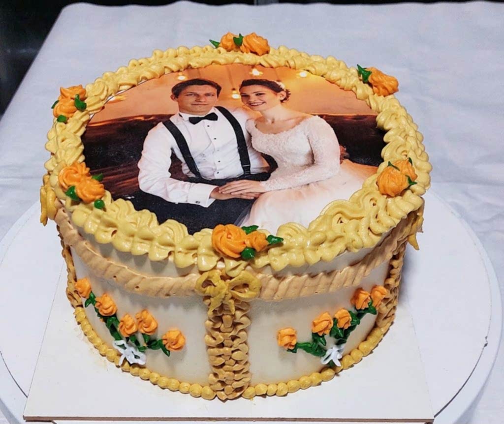 Aynı gün içinde teslim için 07:00 - 18:00 saatleri arasında sipariş verebilirsiniz
Not : Özel Tasarım Pastalar İçin 2 Gün Önce Sipariş Verebilirsiniz