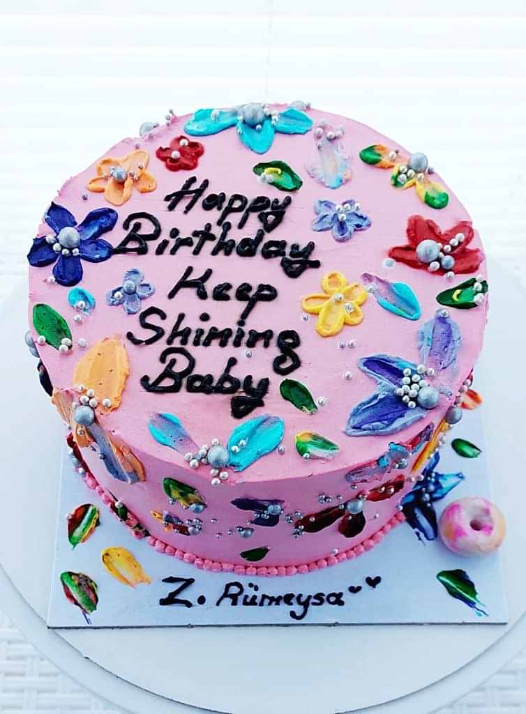 Aynı gün içinde teslim için 07:00 - 18:00 saatleri arasında sipariş verebilirsiniz
Not : Özel Tasarım Pastalar İçin 2 Gün Önce Sipariş Verebilirsiniz