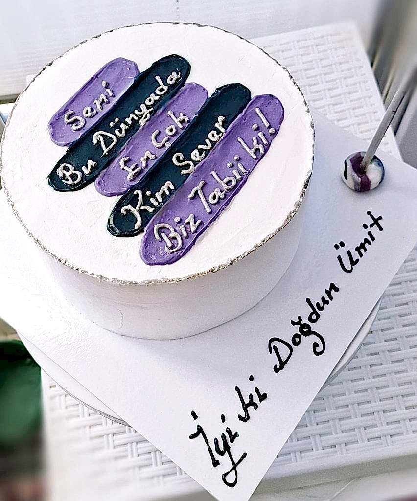 Aynı gün içinde teslim için 07:00 - 18:00 saatleri arasında sipariş verebilirsiniz
Not : Özel Tasarım Pastalar İçin 2 Gün Önce Sipariş Verebilirsiniz