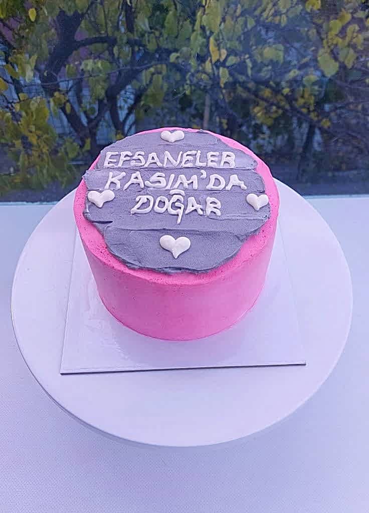 Aynı gün içinde teslim için 07:00 - 18:00 saatleri arasında sipariş verebilirsiniz
Not : Özel Tasarım Pastalar İçin 2 Gün Önce Sipariş Verebilirsiniz