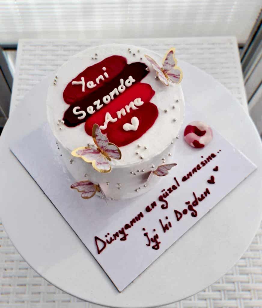 Aynı gün içinde teslim için 07:00 - 18:00 saatleri arasında sipariş verebilirsiniz
Not : Özel Tasarım Pastalar İçin 2 Gün Önce Sipariş Verebilirsiniz