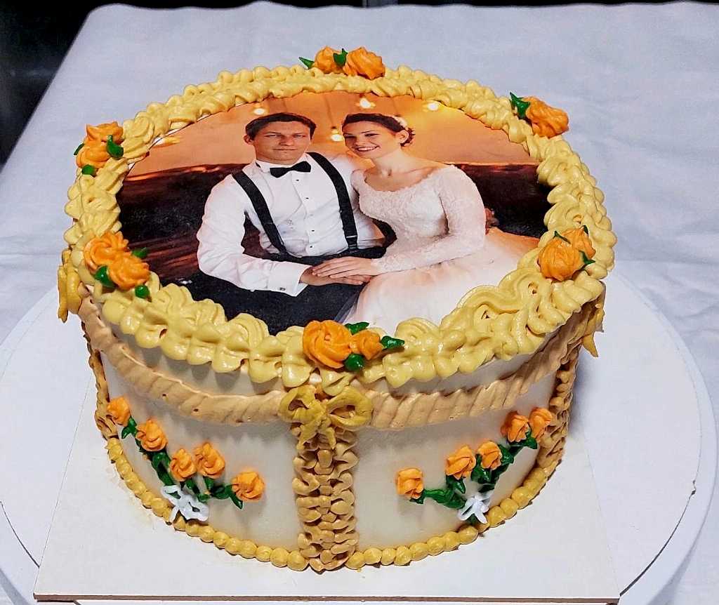 Aynı gün içinde teslim için 07:00 - 18:00 saatleri arasında sipariş verebilirsiniz
Not : Özel Tasarım Pastalar İçin 2 Gün Önce Sipariş Verebilirsiniz