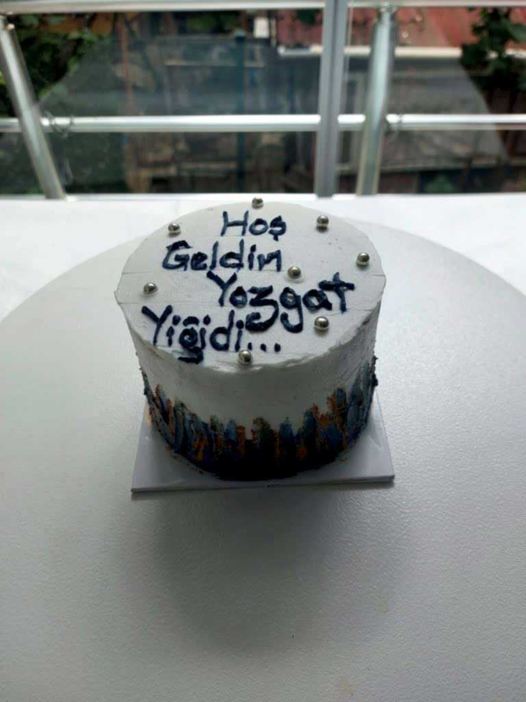 Aynı gün içinde teslim için 07:00 - 18:00 saatleri arasında sipariş verebilirsiniz
Not : Özel Tasarım Pastalar İçin 2 Gün Önce Sipariş Verebilirsiniz