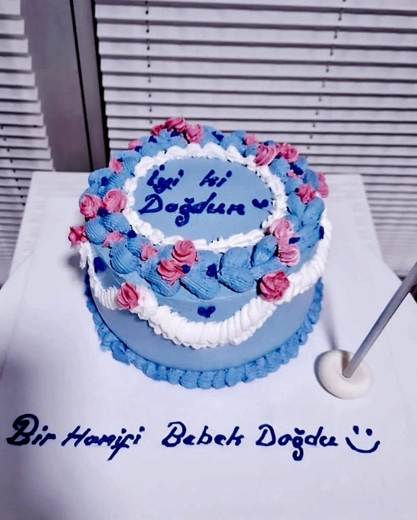 Aynı gün içinde teslim için 07:00 - 18:00 saatleri arasında sipariş verebilirsiniz
Not : Özel Tasarım Pastalar İçin 2 Gün Önce Sipariş Verebilirsiniz