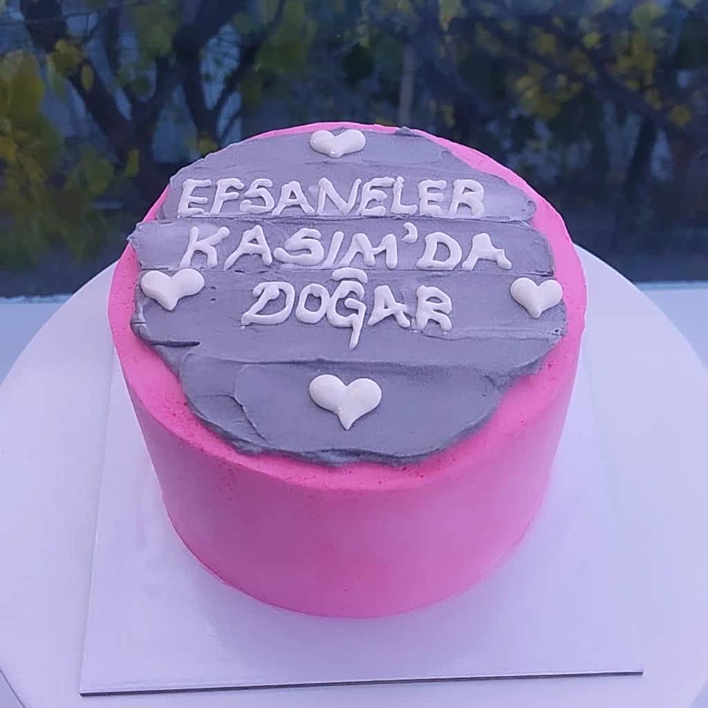 Aynı gün içinde teslim için 07:00 - 18:00 saatleri arasında sipariş verebilirsiniz
Not : Özel Tasarım Pastalar İçin 2 Gün Önce Sipariş Verebilirsiniz